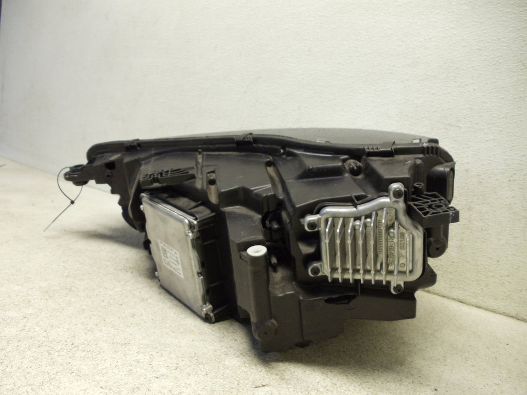 Passenger Xenon Head Light Assembly J40568