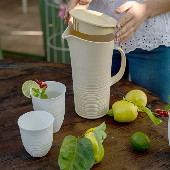 White Pitcher With Lid D522678