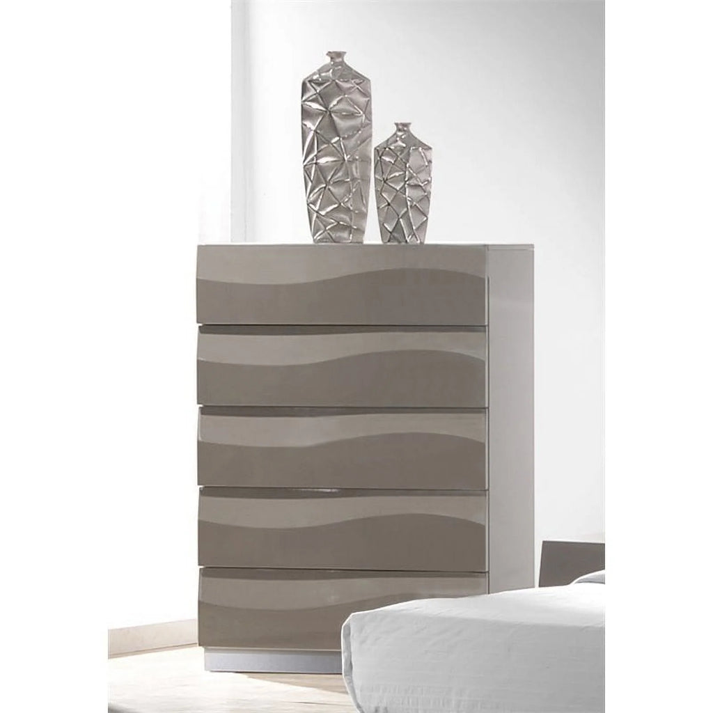 Gray 4-drawer Contemporary Wood Bedroom Chest H225