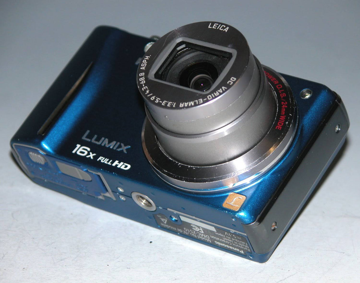 Digital Camera (Silver) R8213