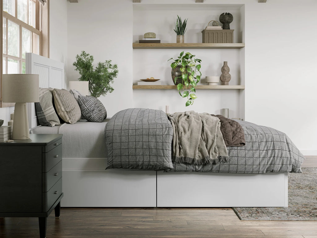 White Solid Wood Platform Bed with Storage Drawers Queen H5614