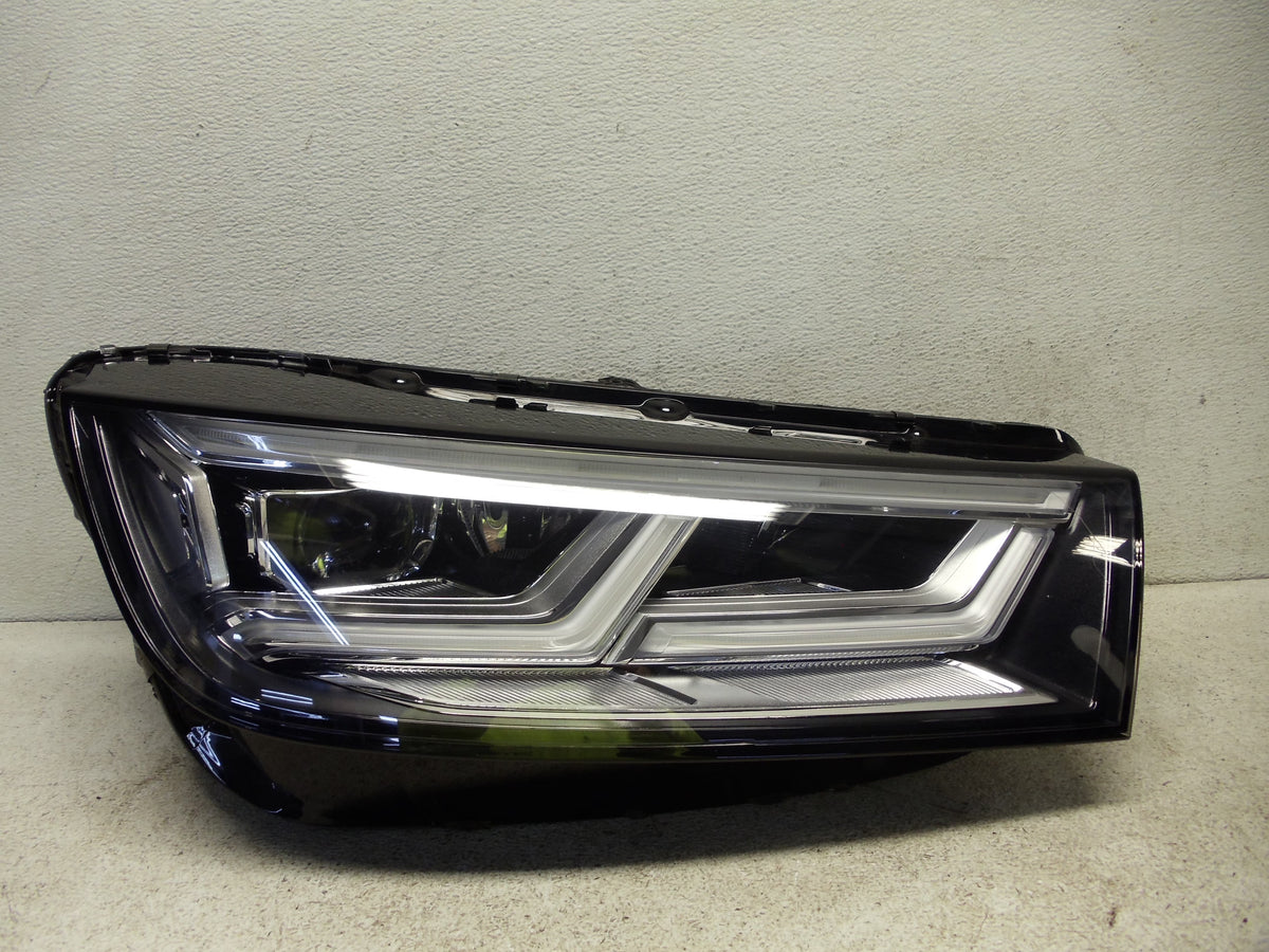 Passenger Xenon Head Light Assembly J40568