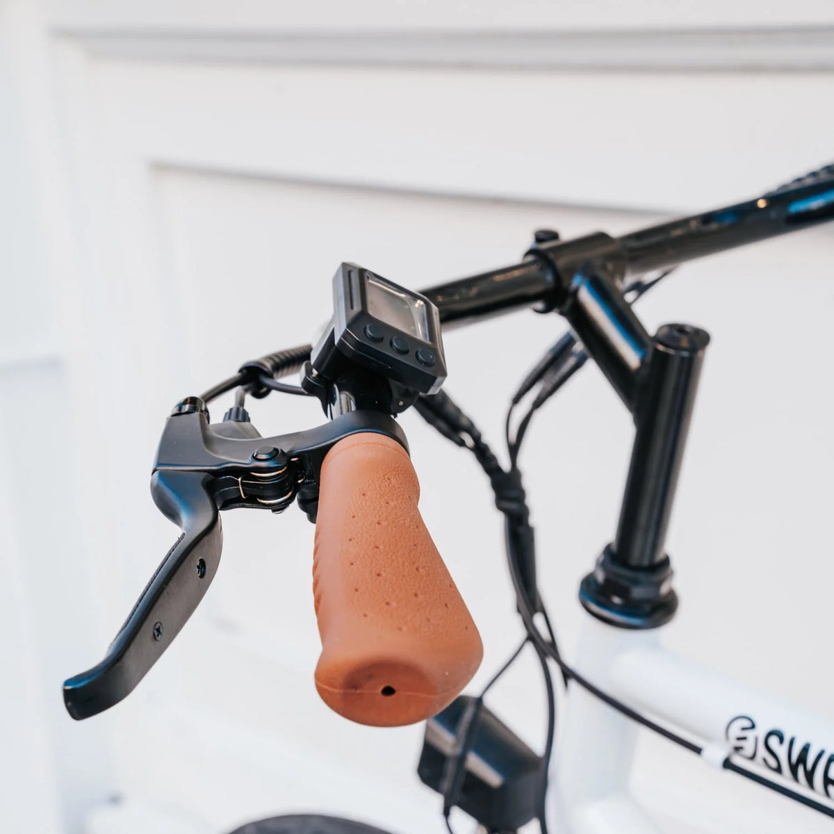 Electric Beach Cruiser Bike X3336