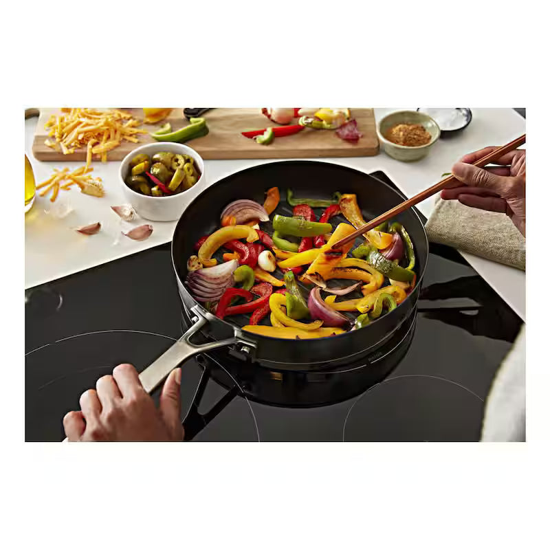 Electric Induction Cooktop with 5 Elements D677053