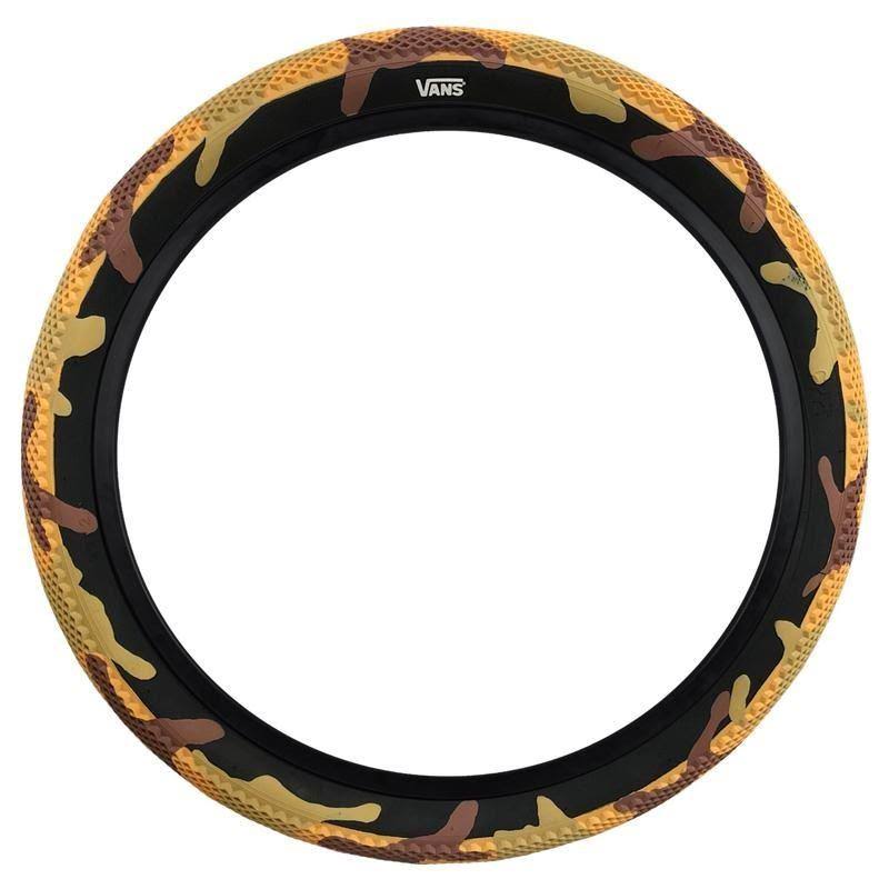 20 x 2.4 Clincher Wire Red Camo/Black Tire D551