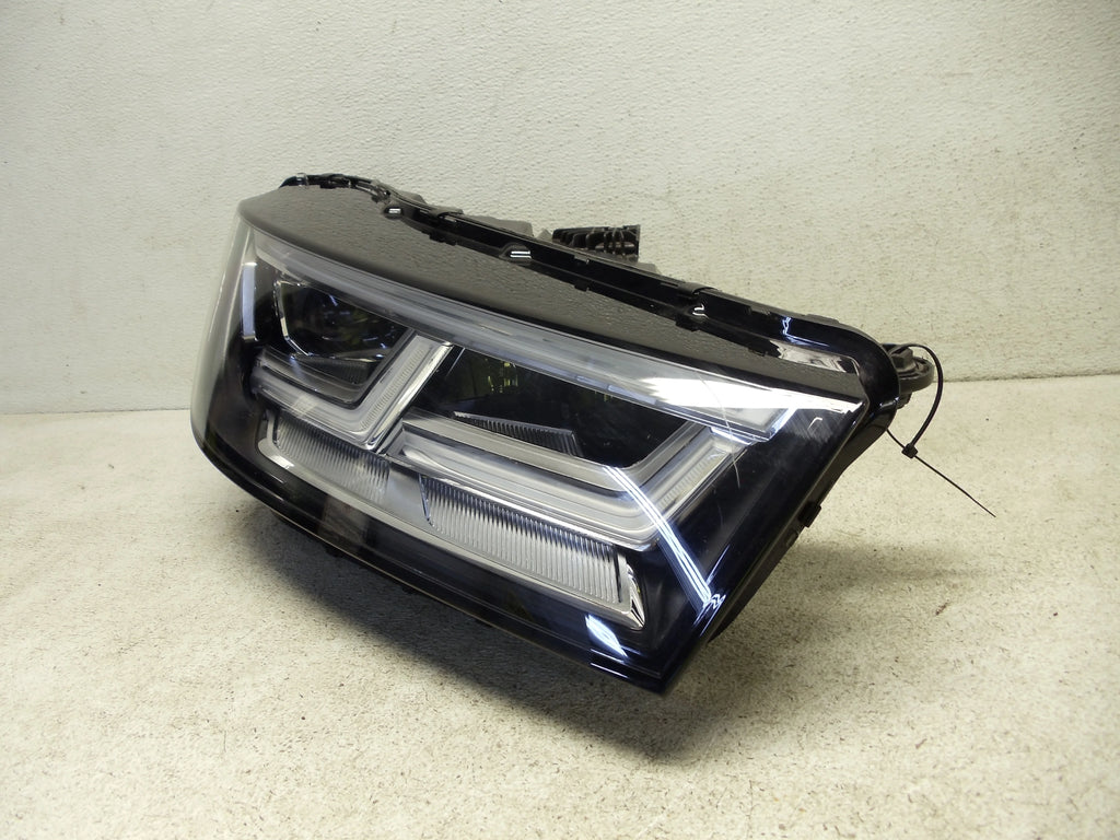 Passenger Xenon Head Light Assembly J40568