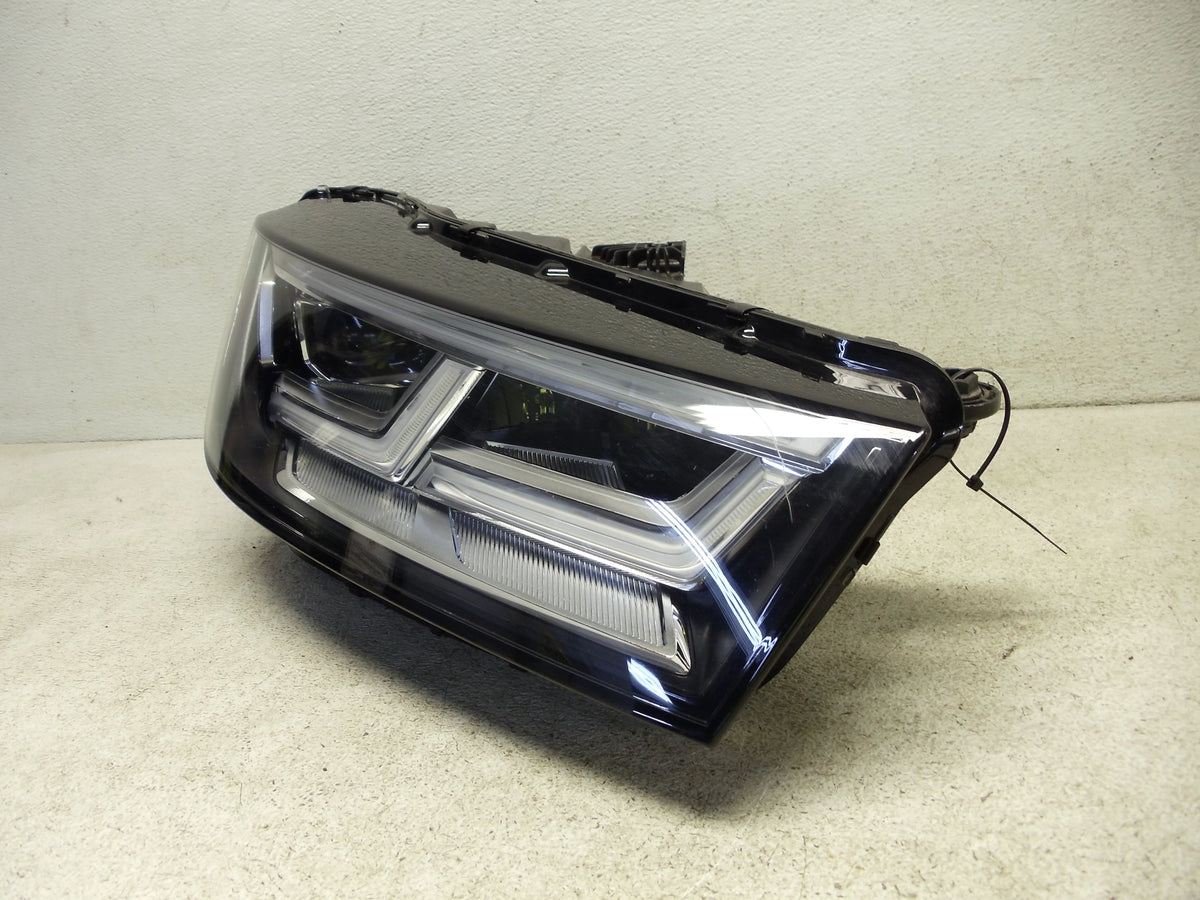 Passenger Xenon Head Light Assembly J40568