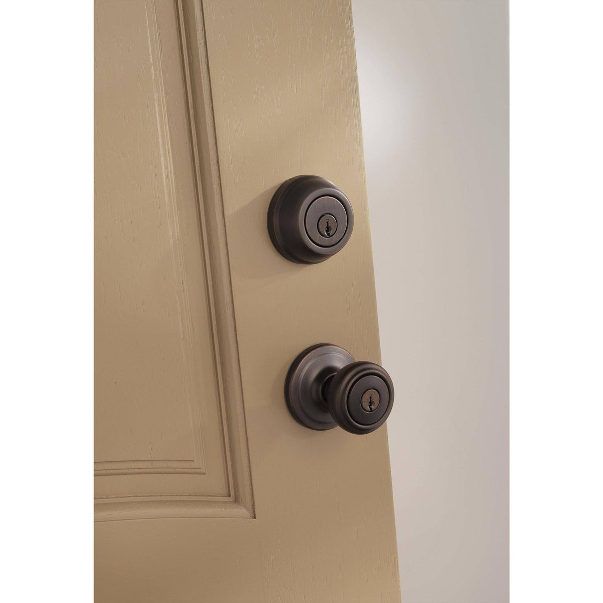 Brass Gold Keyed Entry Door Knobset C96908