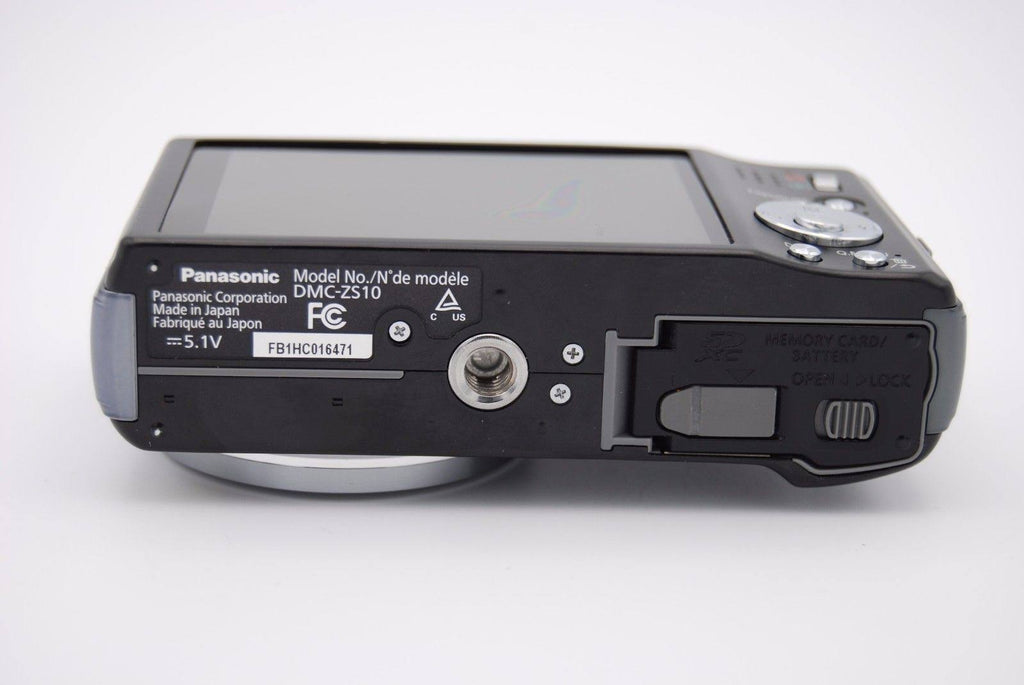 Digital Camera (Silver) R8213