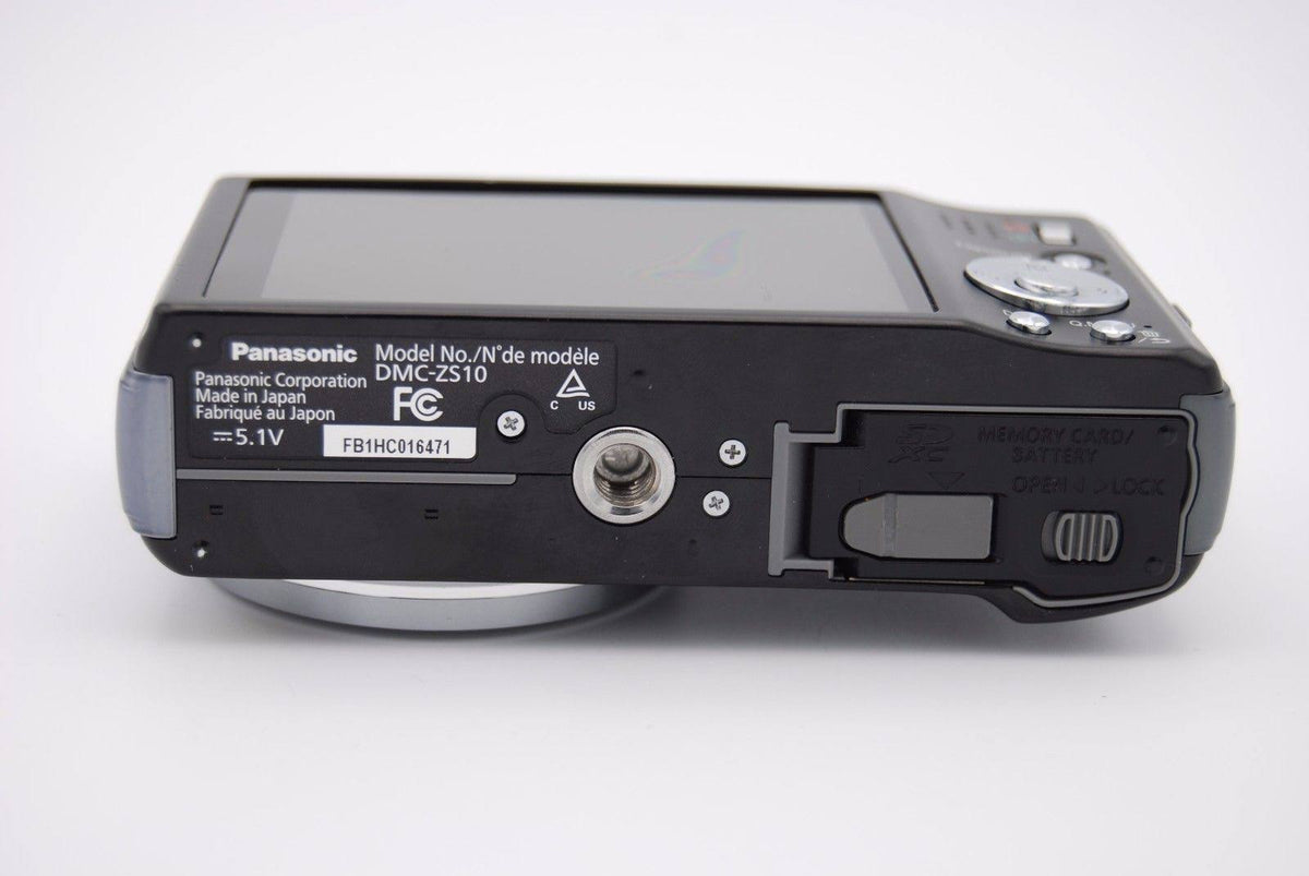 Digital Camera (Silver) R8213