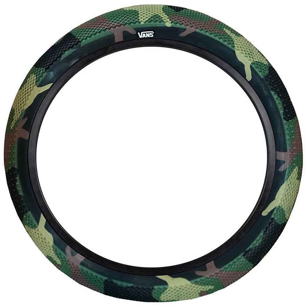 20 x 2.4 Clincher Wire Red Camo/Black Tire D551