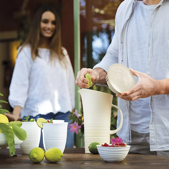 White Pitcher With Lid D522678