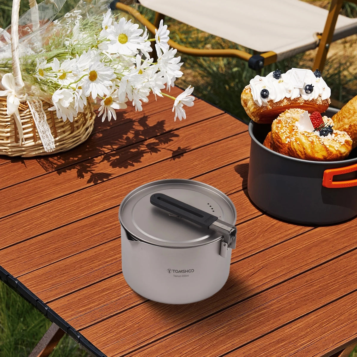Camping Soup Pot with Lid, 2L Portable Cooking Stock Pot A737