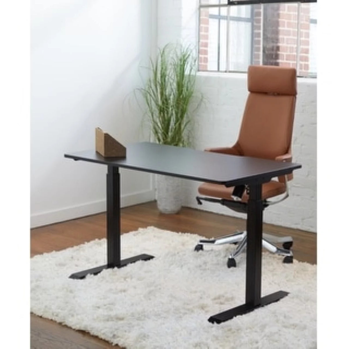 Black Sit/Stand Desk R303